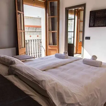 Inspired By Enjoyapartments شقة برشلونة